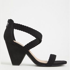BLACK FAUX SUEDE BRAIDED STRAP CONE HEEL (WW)